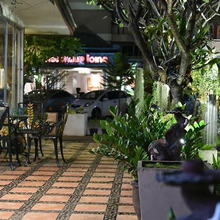 The Canal Hotel Bangkok Extérieur photo