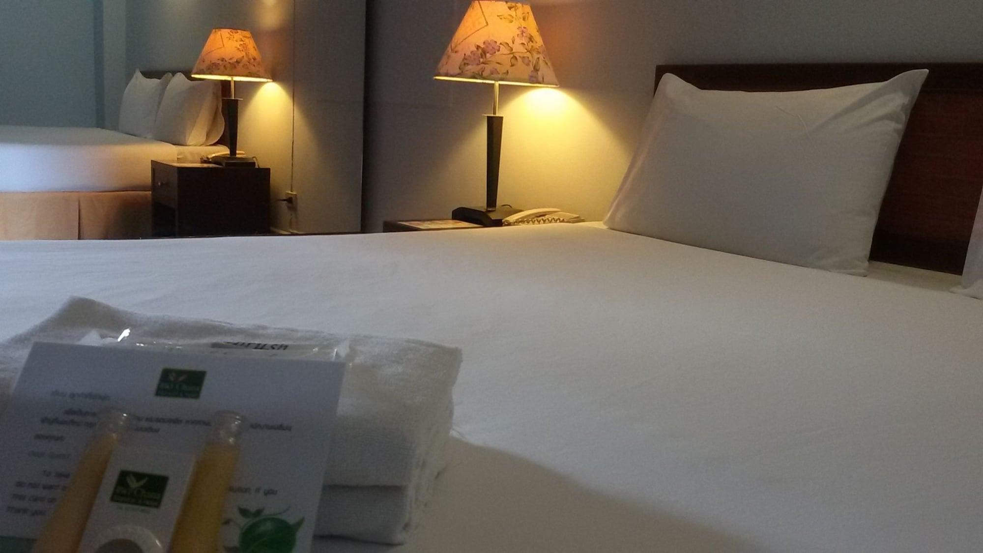 The Canal Hotel Bangkok Extérieur photo