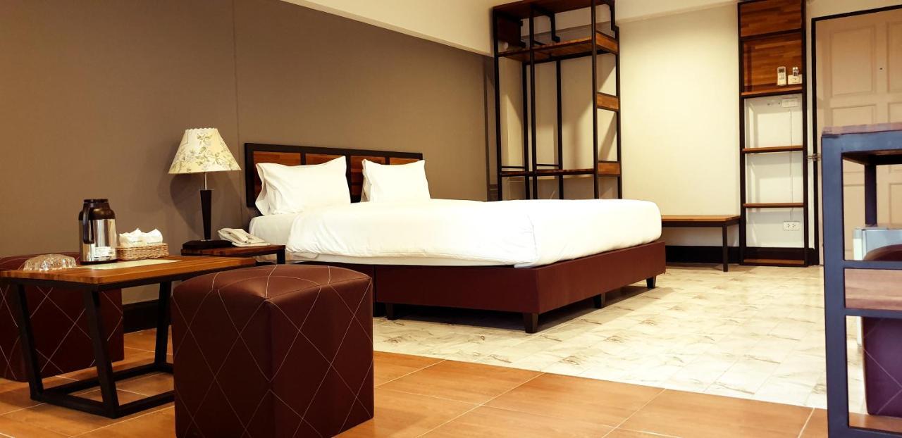 The Canal Hotel Bangkok Extérieur photo