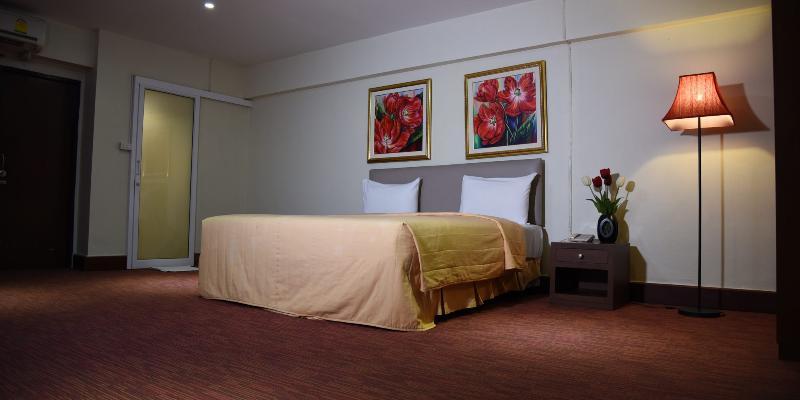 The Canal Hotel Bangkok Extérieur photo