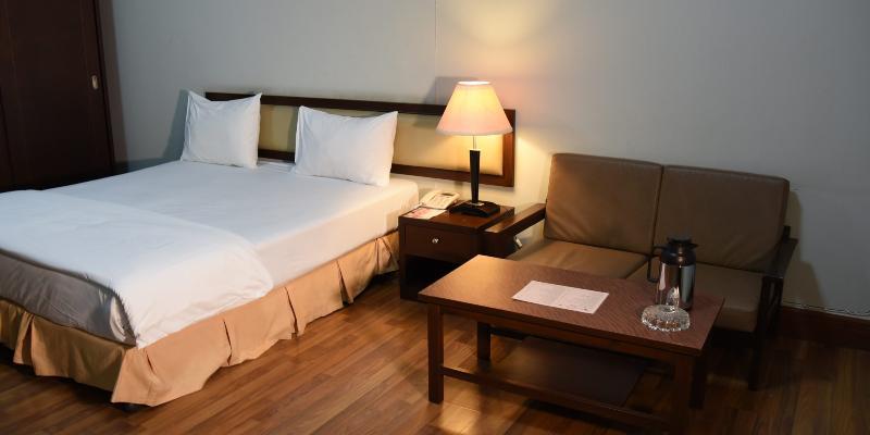 The Canal Hotel Bangkok Extérieur photo