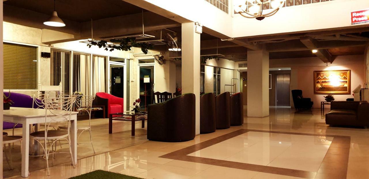 The Canal Hotel Bangkok Extérieur photo